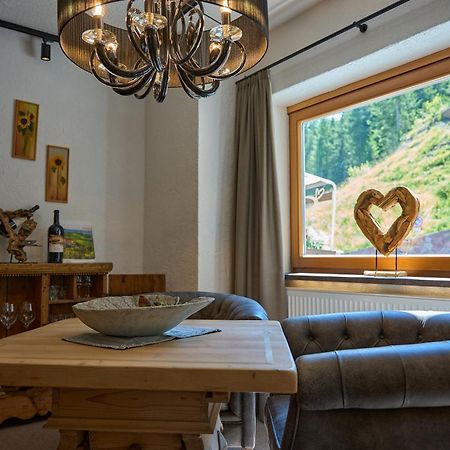 Hotel Monte44 セルヴァ・ディ・ヴァル・ガルデーナ エクステリア 写真
