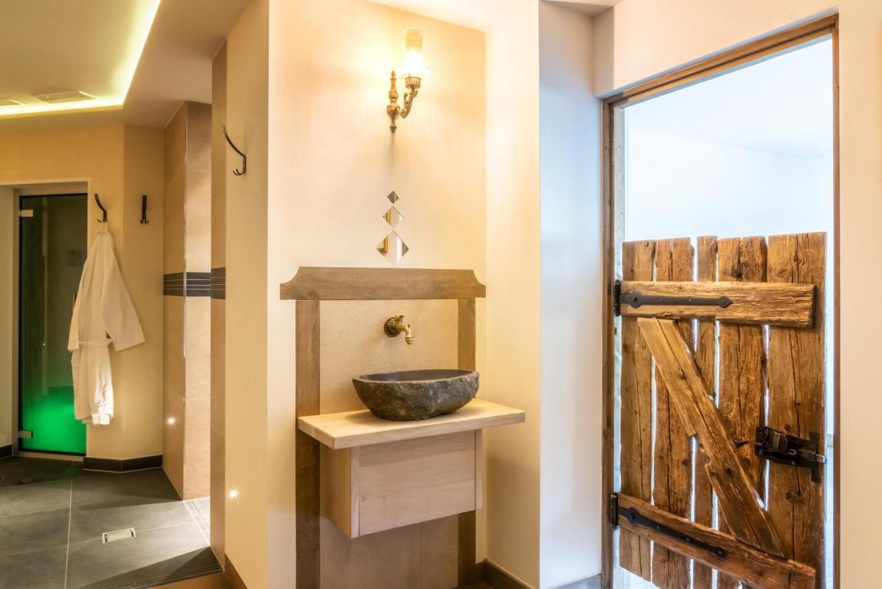 Hotel Monte44 セルヴァ・ディ・ヴァル・ガルデーナ エクステリア 写真
