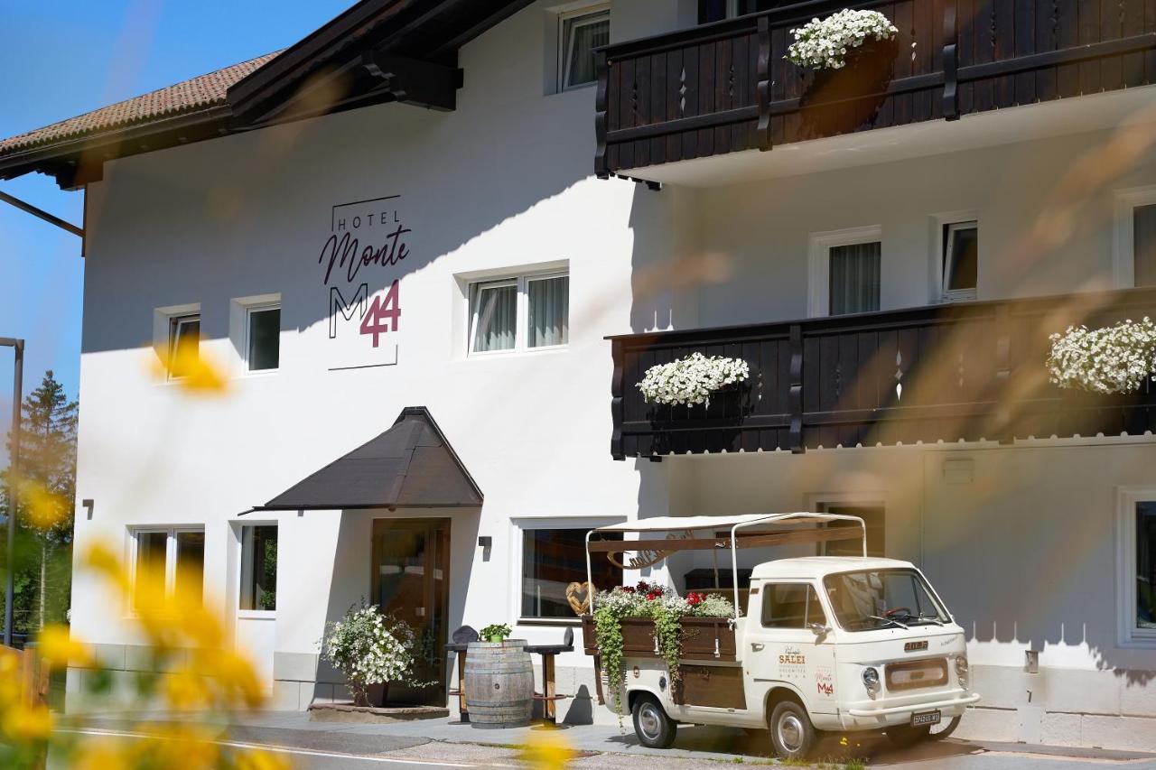 Hotel Monte44 セルヴァ・ディ・ヴァル・ガルデーナ エクステリア 写真